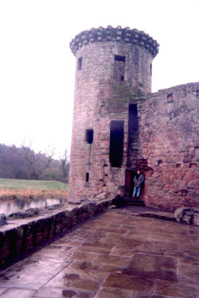 Caerlaverock Lance Tower-50.JPG (69044 bytes)